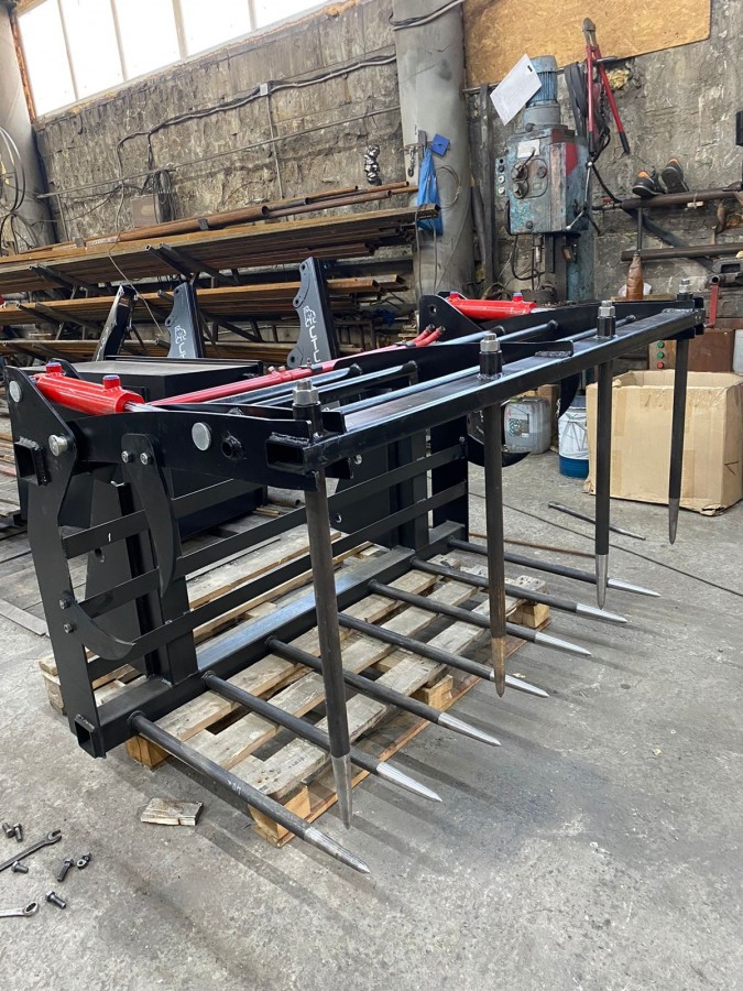 Вилы для сена с захватом (проушины) СТС