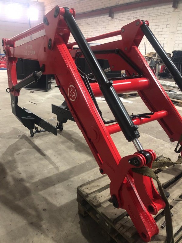 Фронтальный погрузчик Magnus ПФУ-1.2