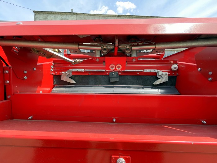 Пресс-подборщик рулонный АЗАС Roller 1200