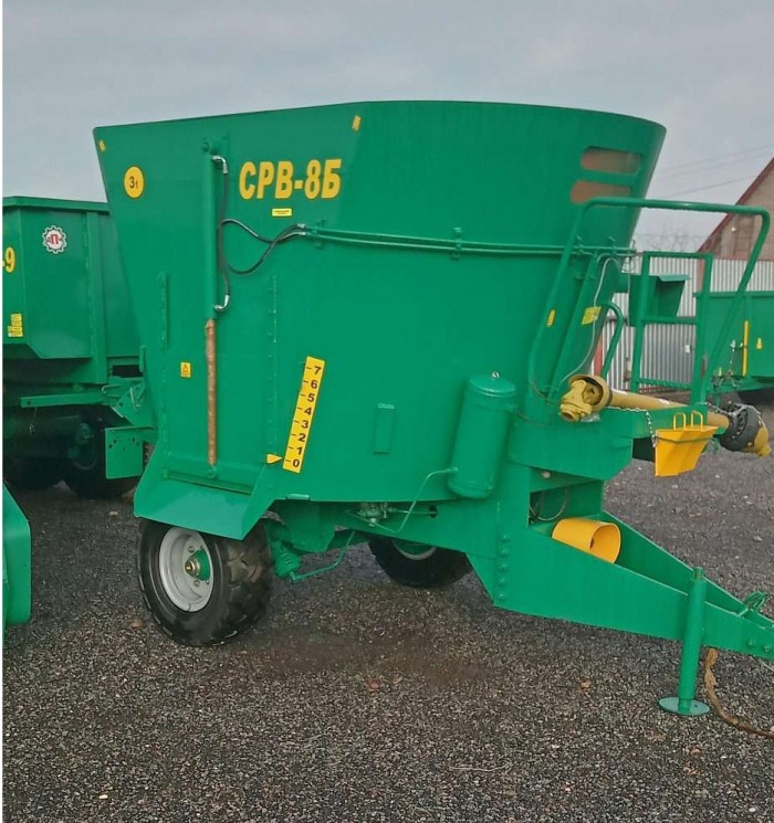 Смеситель-раздатчик кормов БобруйскАгроМаш СРВ-8Б