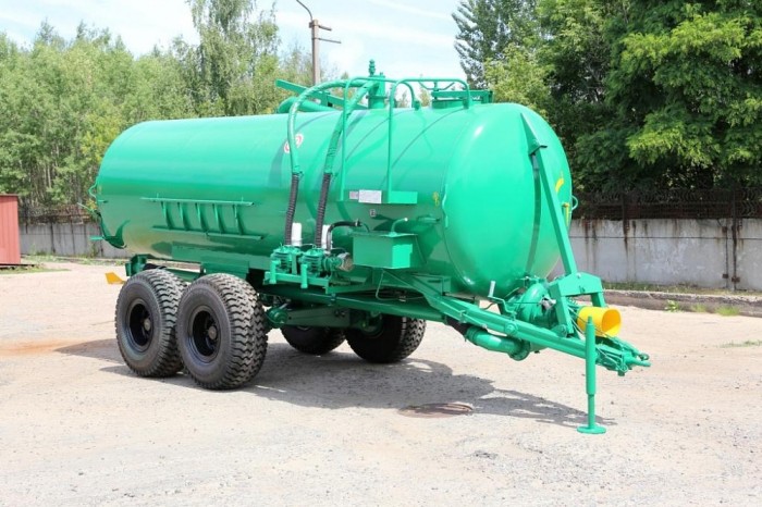 Машина для внесения жидких органических удобрений (бочка для транспортировки навоза) БобруйскАгроМаш МЖТ-Ф-11