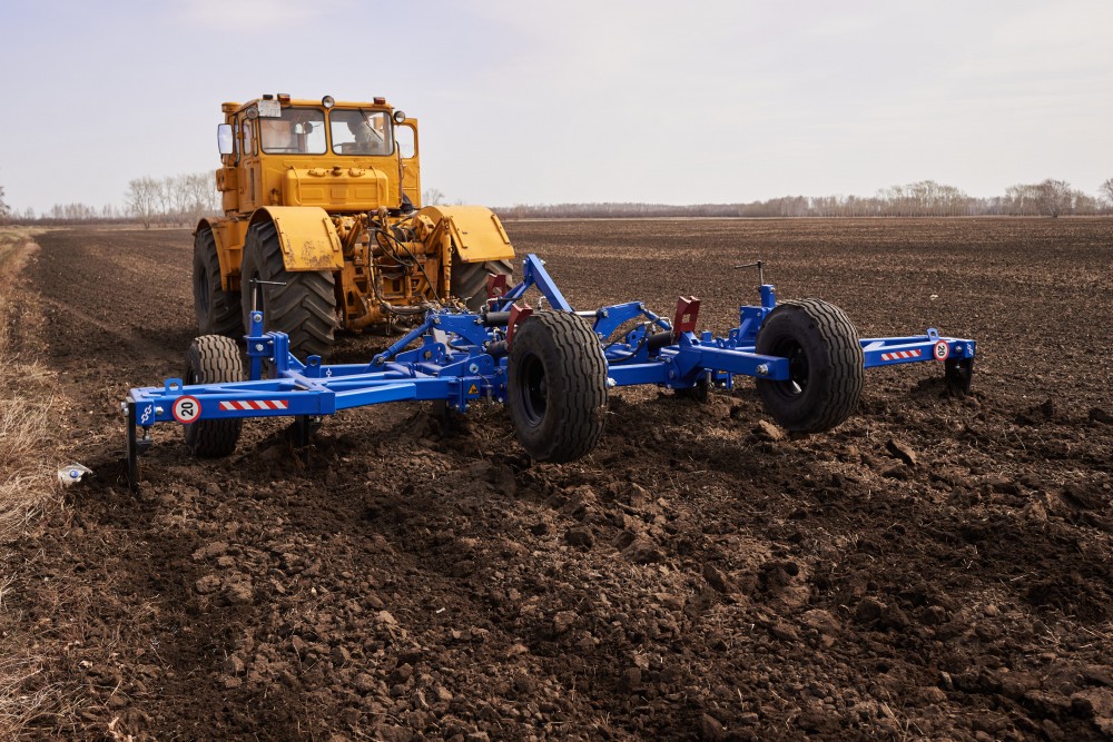 Культиватор-плоскорез глубокорыхлитель ДиборЭкспорт КПГ-7