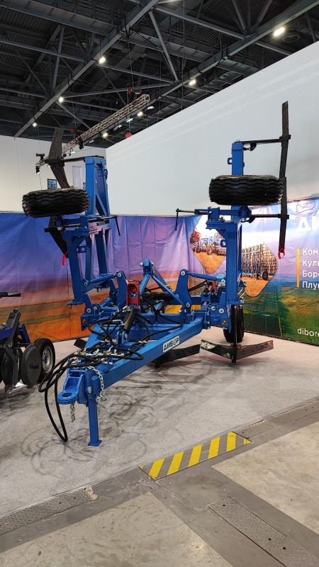 Культиватор-плоскорез глубокорыхлитель ДиборЭкспорт КПГ-7