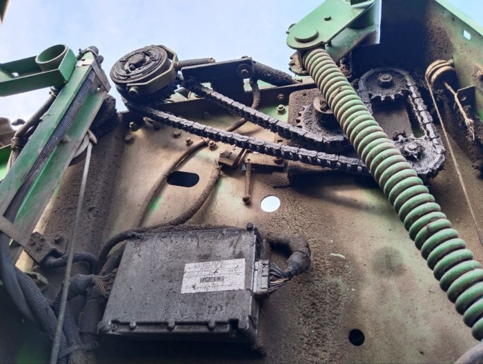 Пресс-подборщик John Deere 590 б/у