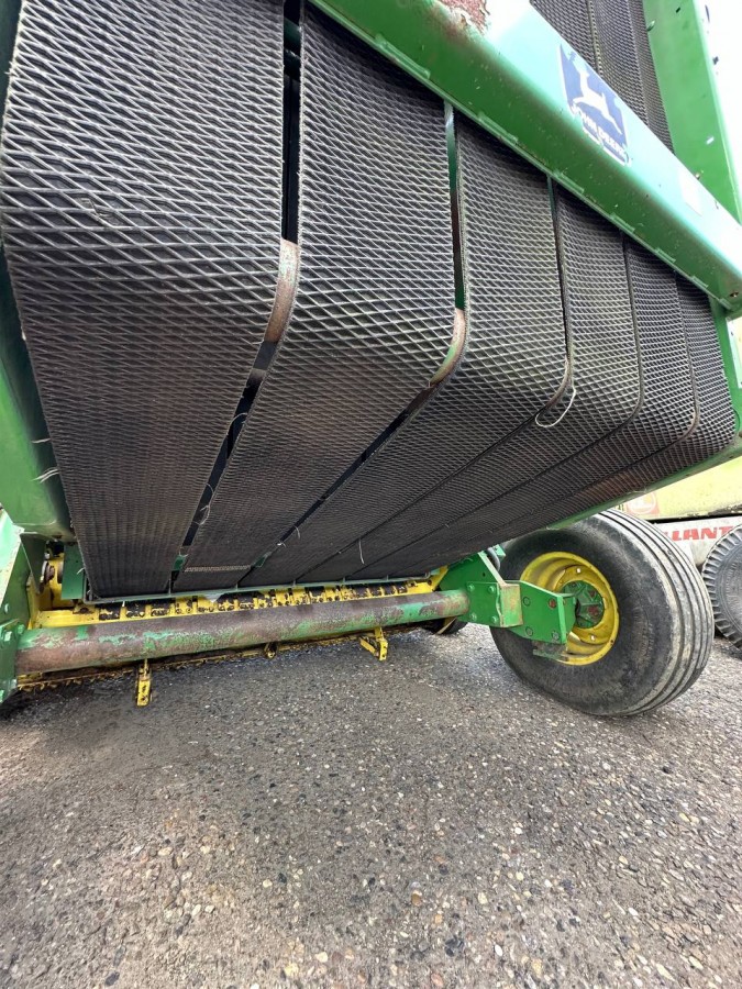 Пресс-подборщик John Deere 590 б/у