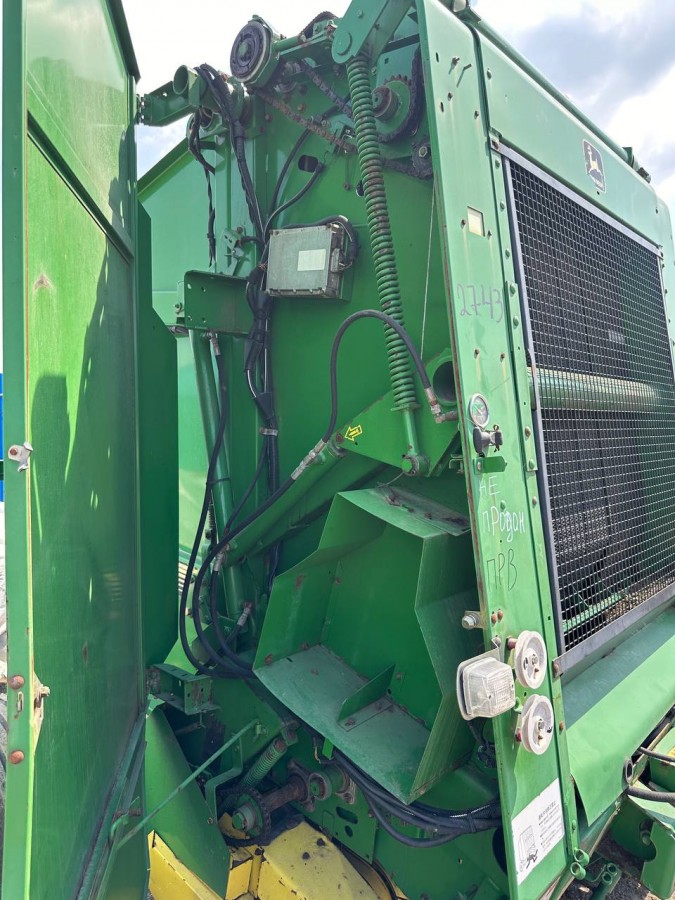 Пресс-подборщик John Deere 590 б/у