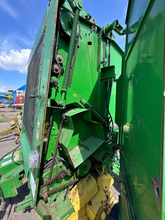 Пресс-подборщик John Deere 590 б/у