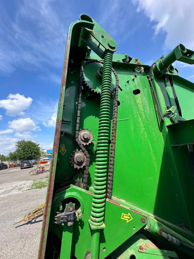 Пресс-подборщик John Deere 590 б/у