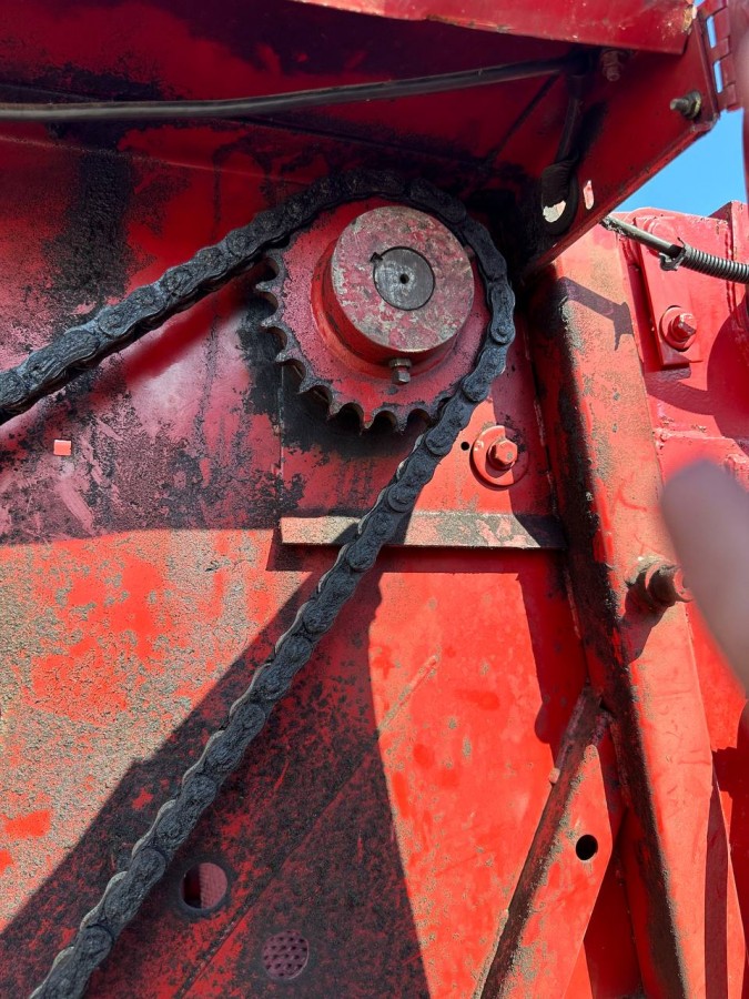 Пресс-подборщик New Holland 640 б/у