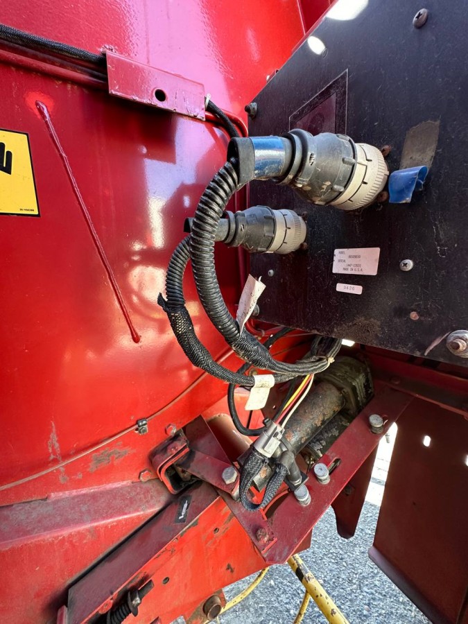 Пресс-подборщик New Holland 640 б/у