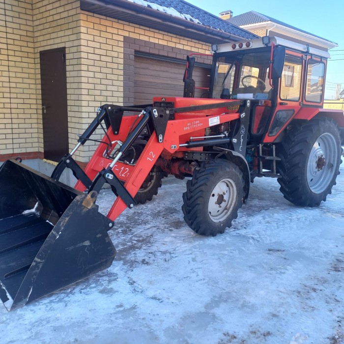 Погрузчик фронтальный универсальный СТС-1.2 (в комплекте с разгружающими балками)  (МТЗ 80/82/ЮМЗ)