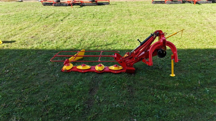 Косилка ротационная навесная Бежецксельмаш КРН-2.1Б