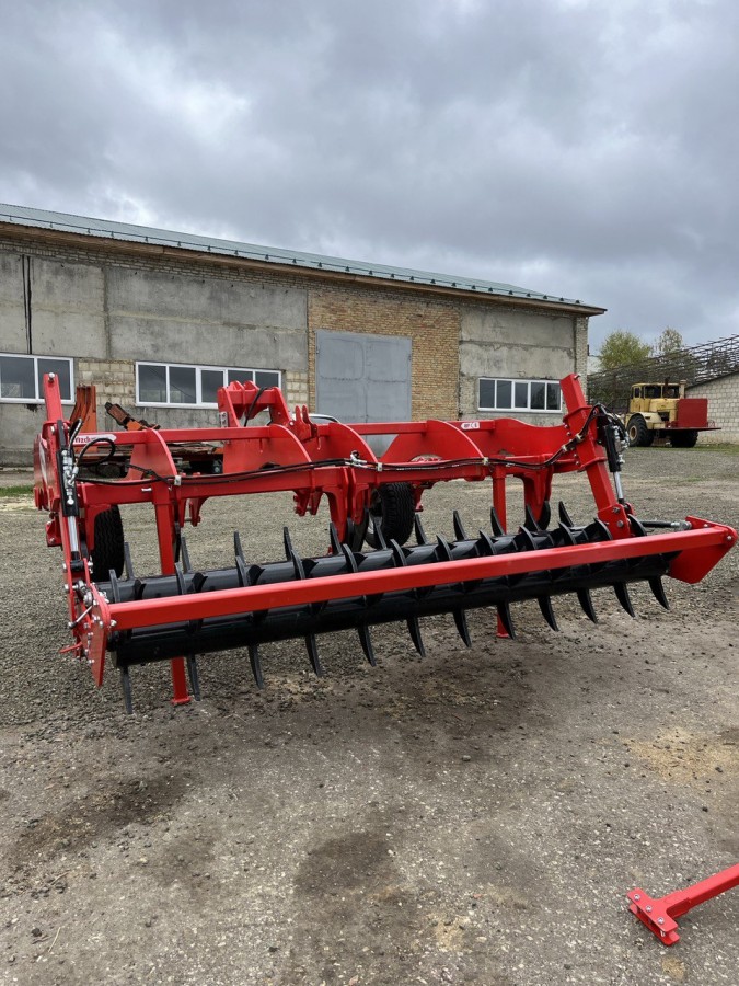 Глубокорыхлитель Özduman IBP 5 с защитным срезным болтом