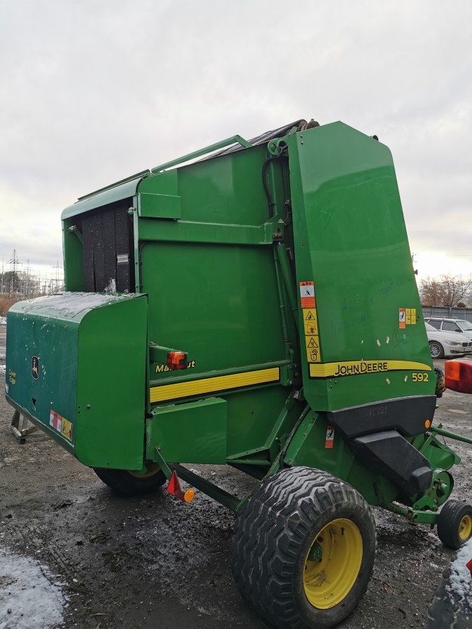 Пресс-подборщик John Deere 592 MaxiCut б/у