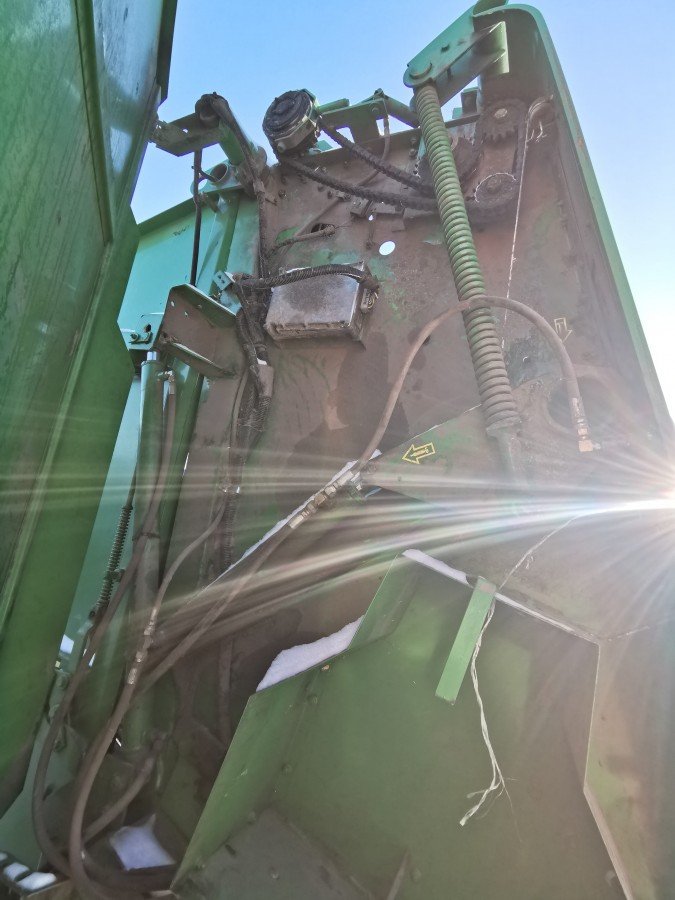 Пресс-подборщик John Deere 590 б/у