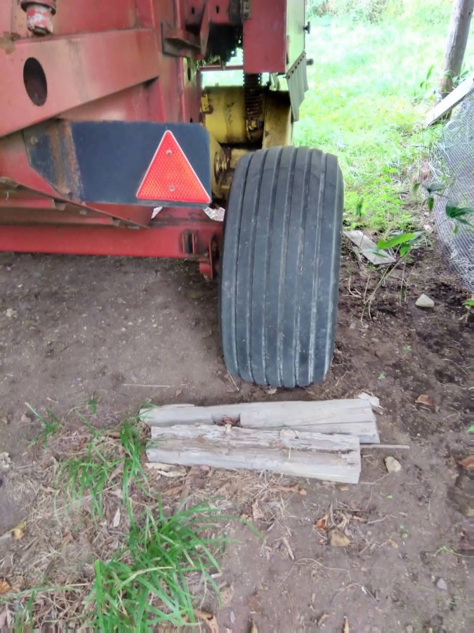 Пресс-подборщик New Holland 644 б/у