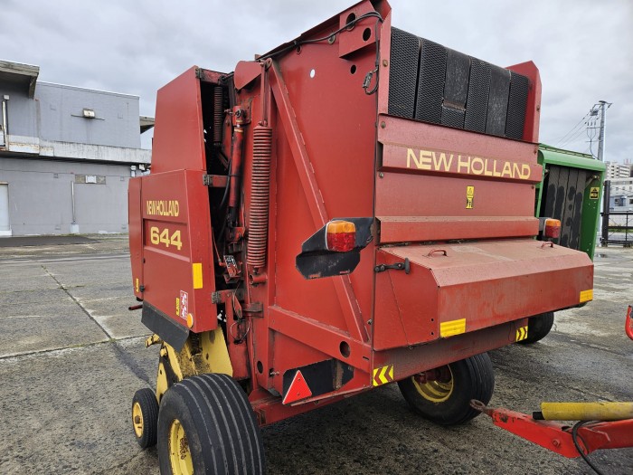 Пресс-подборщик New Holland 644 б/у