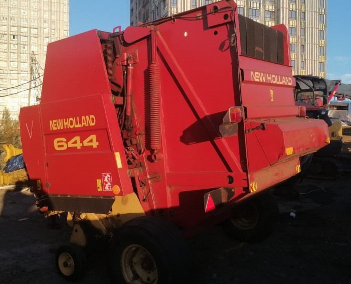 Пресс-подборщик New Holland 644 б/у