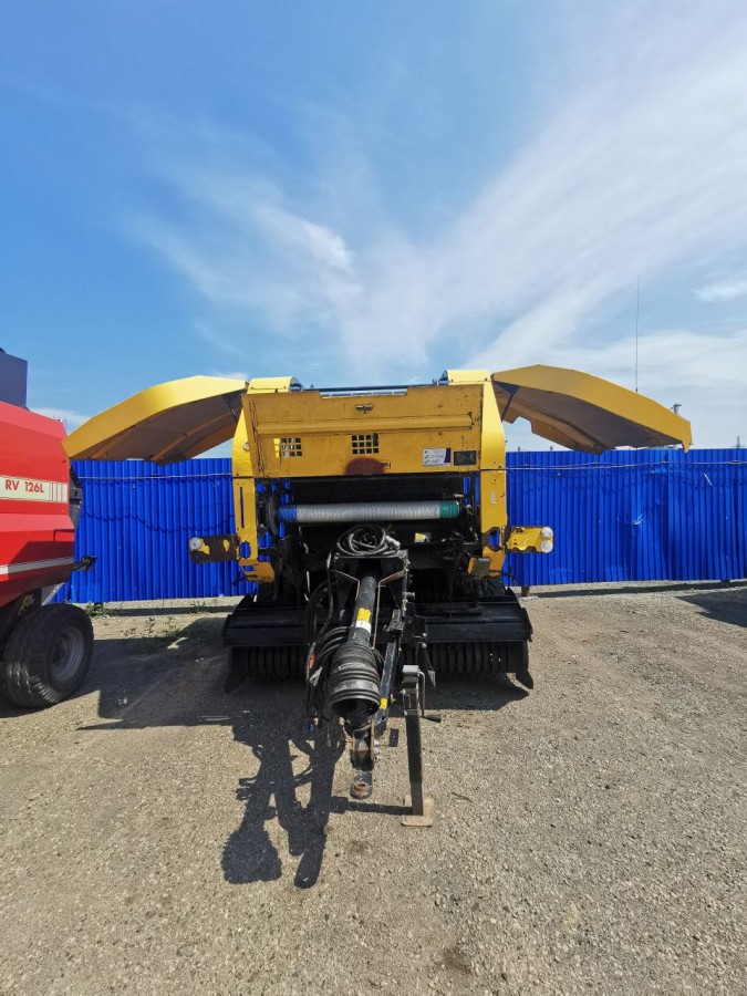 Пресс-подборщик New Holland BR 7060 CropCutter б/у