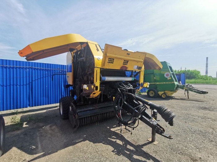 Пресс-подборщик New Holland BR 7060 CropCutter б/у