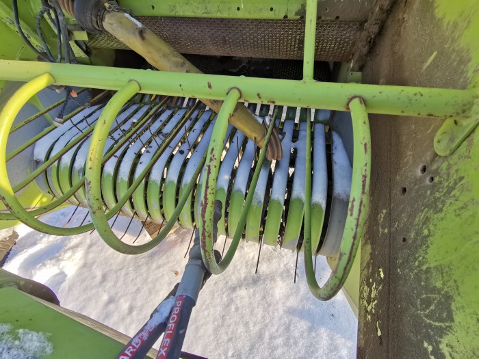 Пресс-подборщик Claas Rollant 44s б/у