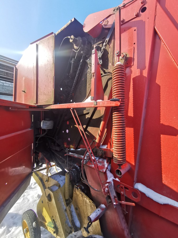 Пресс-подборщик New Holland 650 б/у