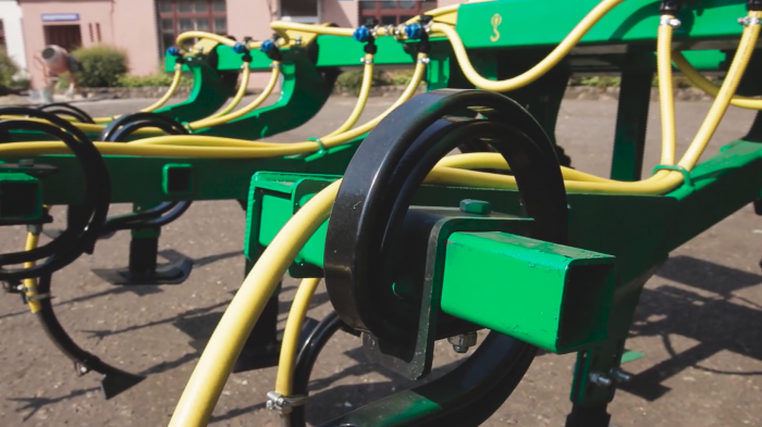 Культиватор растениепитатель БобруйскАгроМаш КРН-5.6