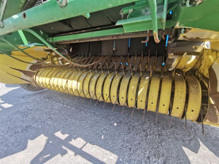 Пресс-подборщик John Deere 590 б/у