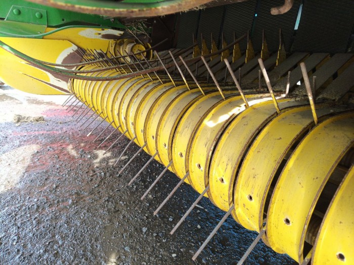 Пресс-подборщик John Deere 590 б/у