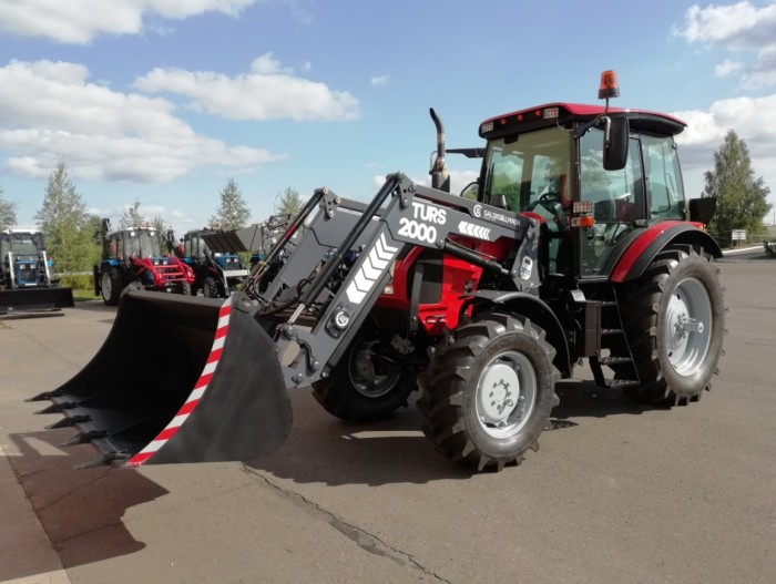 Погрузчик фронтальный Сальсксельмаш TURS-2000-0Д-1221 с джойстиком / плавающим положением / выворот ковша 100° для BELARUS 1221(.2.3)/1523