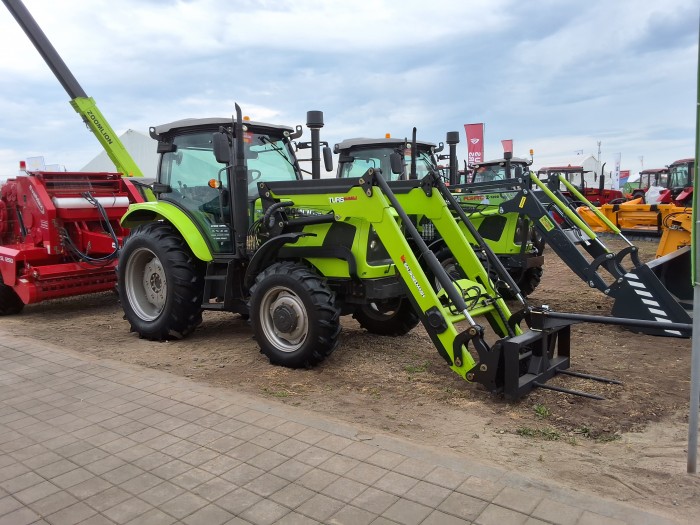 Погрузчик фронтальный Сальсксельмаш TURS-1500-0Д-Z11 с джойстиком / плавающим положением / выворот ковша 100° для ZOOMLION RN 1104/904