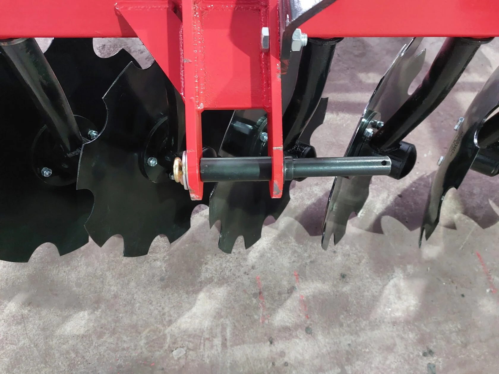 Борона навесная КалинаАгро БДЛ 1.6Х2Н с планчатым катком