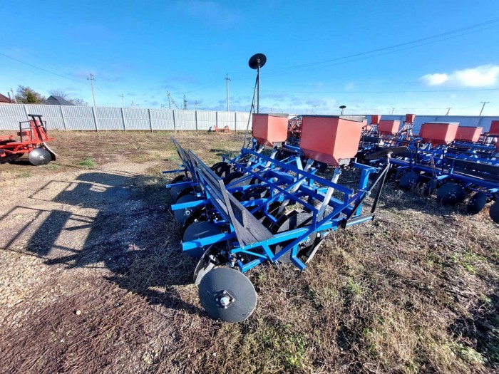 Картофелесажалка КалинаАгро КФСК - 4Б