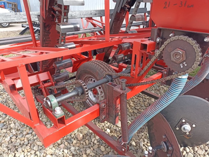 Картофелесажалка КалинаАгро КФСК - 4Ц ВОМ