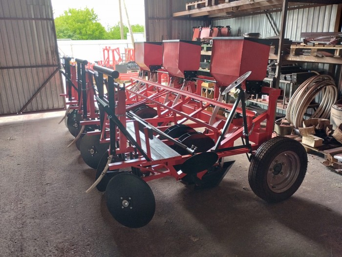 Картофелесажалка КалинаАгро КФСК - 6БК