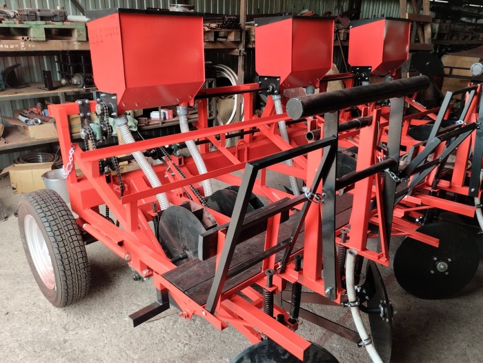 Картофелесажалка КалинаАгро КФСК - 6БК