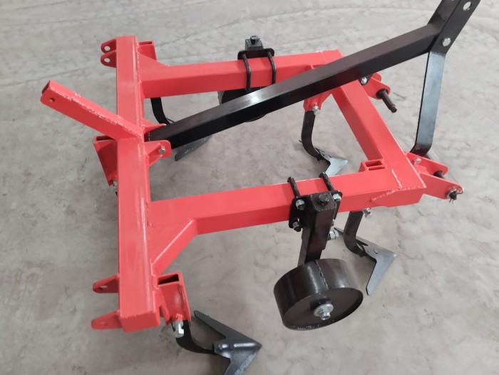 Культиватор стрельчатый навесной КалинаАгро КСН - 1.5