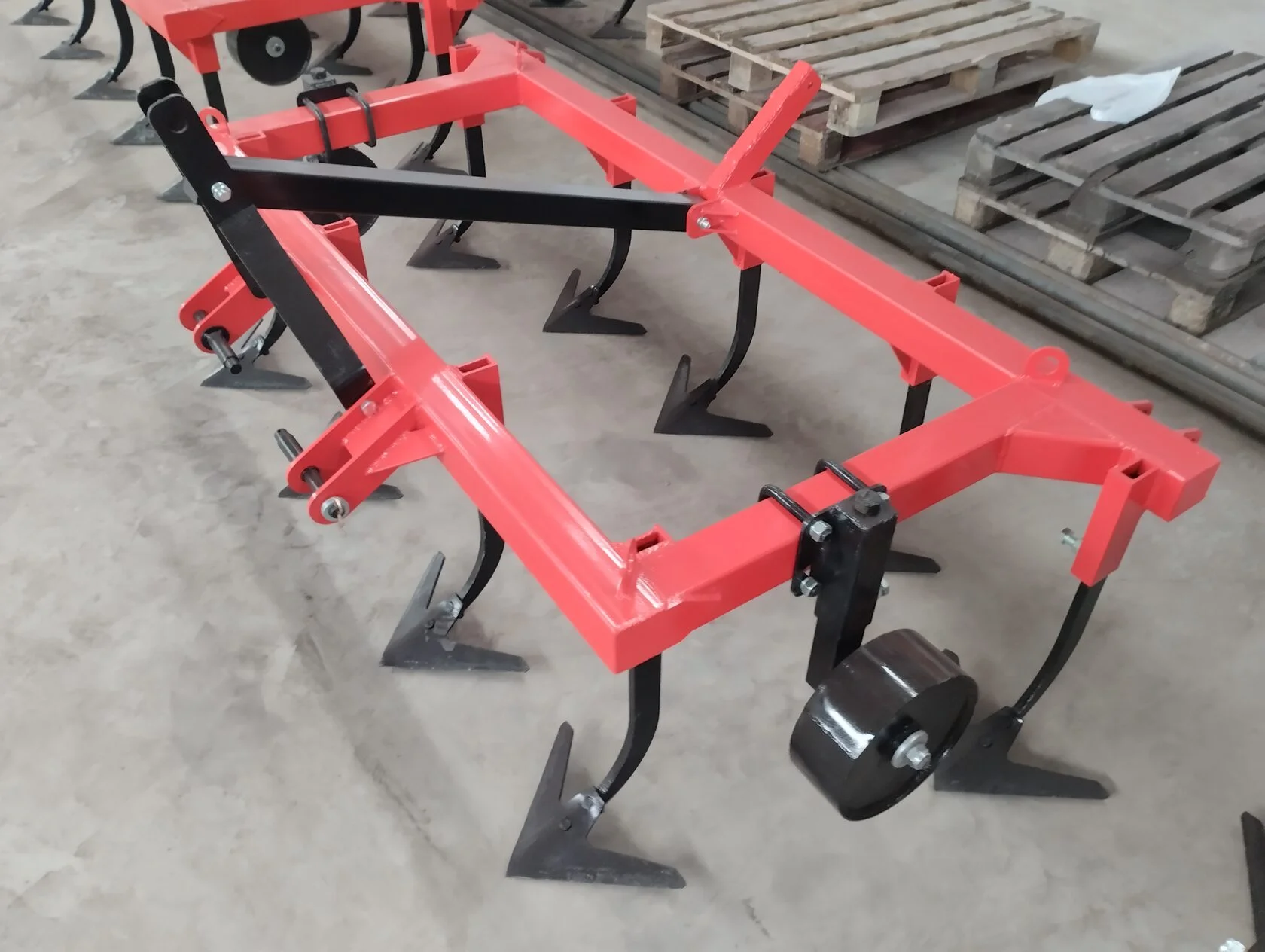 Культиватор стрельчатый навесной КалинаАгро КСН - 2.4