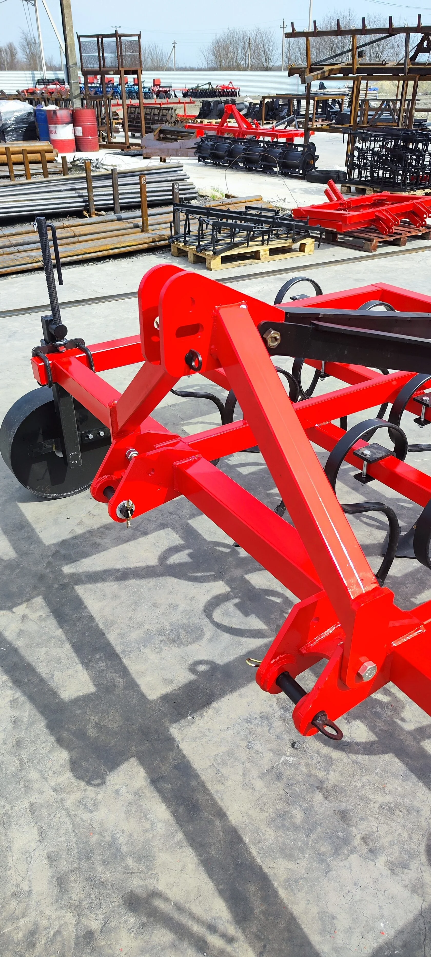 Культиватор стрельчатый навесной КалинаАгро КСН - 3.2S с планчатым катком из полосы