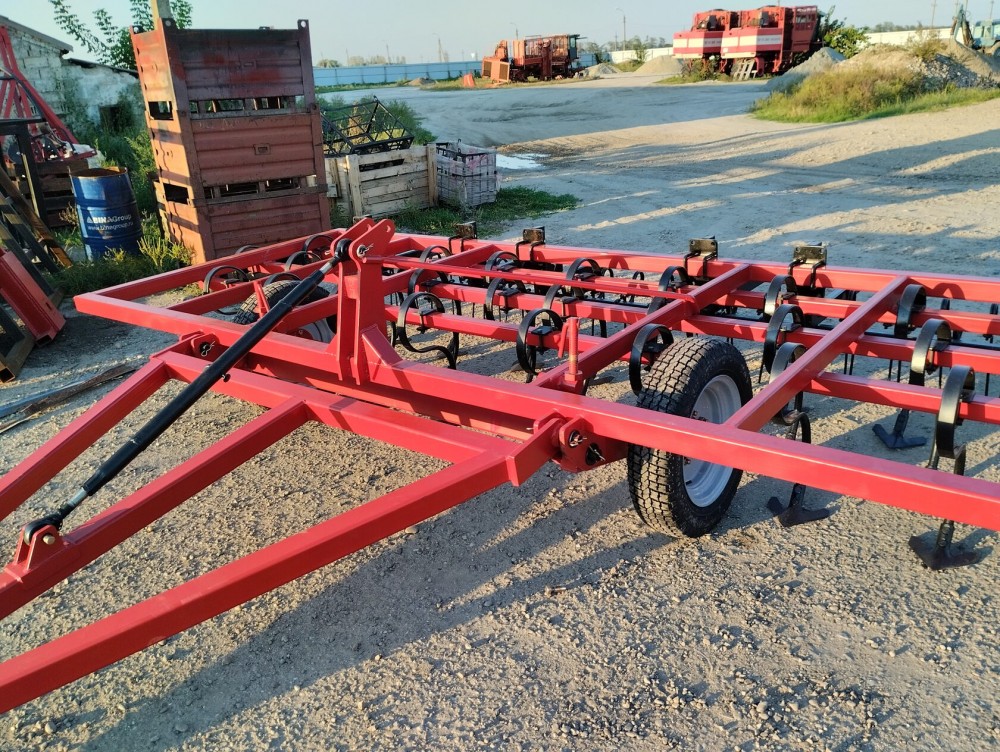 Культиватор стрельчатый прицепной КалинаАгро КСП - 4.5S с бороной зубовой