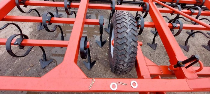 Культиватор стрельчатый прицепной КалинаАгро КСП - 6.0S с планчатым катком из полосы