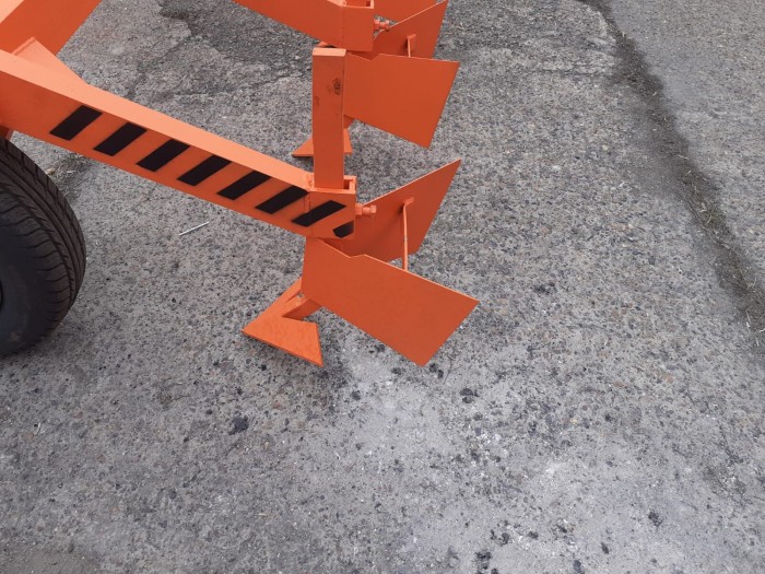 Плуг - окучник ПО-5 на трактор (МТЗ, Т-40 и т.д.)