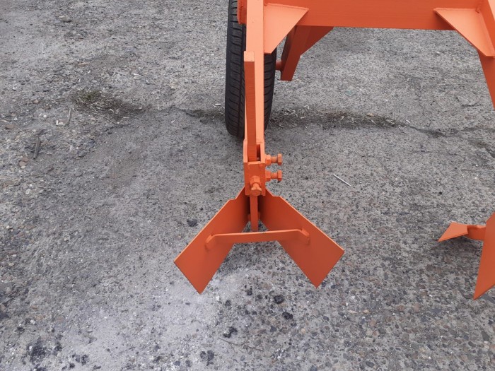 Плуг - окучник ПО-5 на трактор (МТЗ, Т-40 и т.д.)