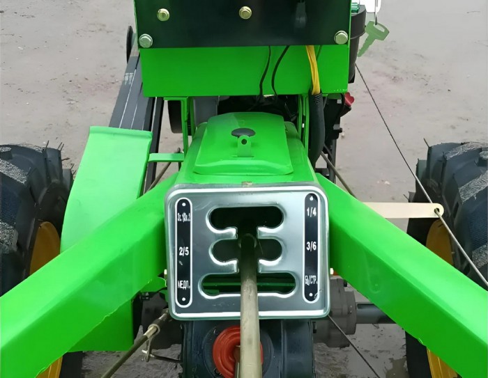 Мотоблок Рустрак Р-15 с фрезой и сидением