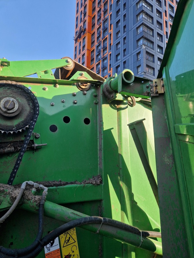 Пресс-подборщик John Deere 582 MaxiCut б/у