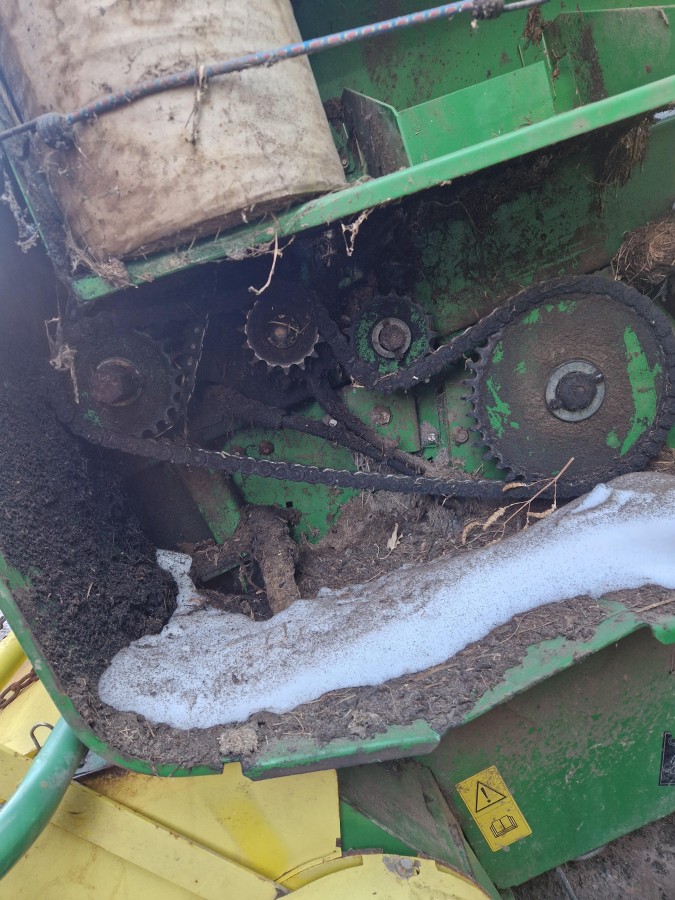 Пресс-подборщик John Deere 582 MaxiCut б/у