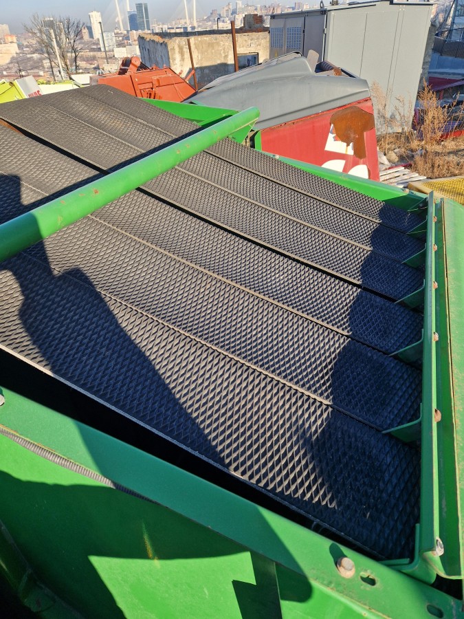 Пресс-подборщик John Deere 582 MaxiCut б/у