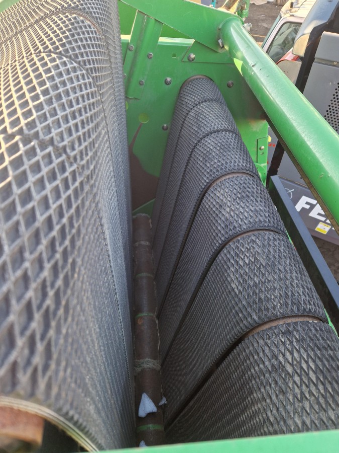 Пресс-подборщик John Deere 582 MaxiCut б/у