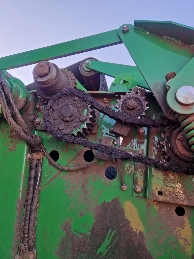 Пресс-подборщик John Deere 582 MaxiCut б/у