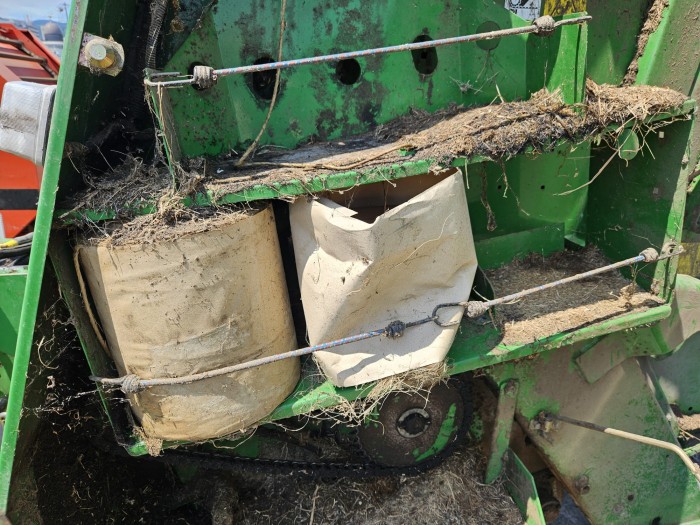 Пресс-подборщик John Deere 582 MaxiCut б/у